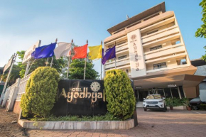  Hotel Ayodhya  Колхапур